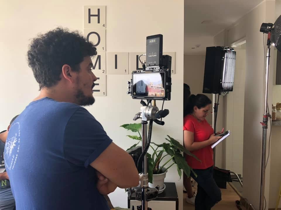 Rafael Olivares dirigiendo en set — foto behind the scenes 2